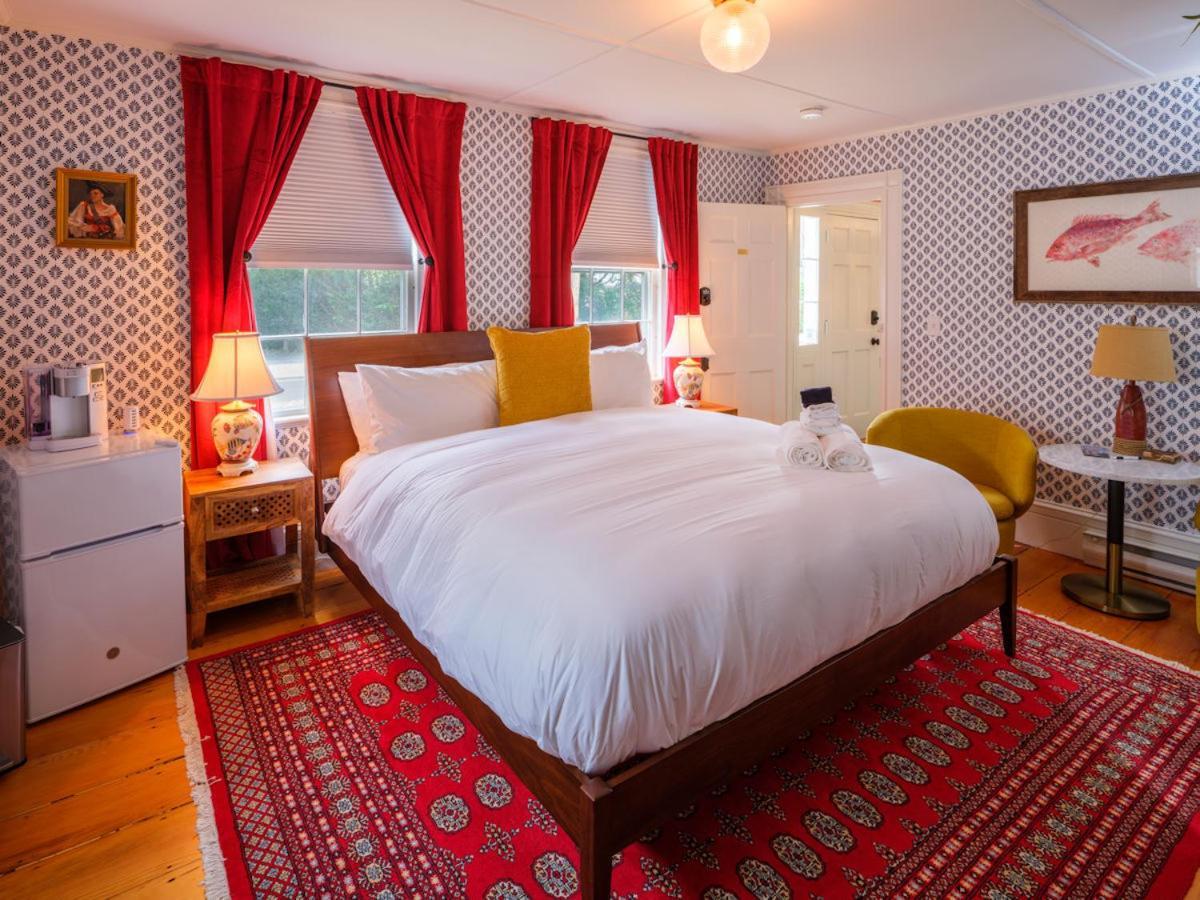 Sally Webster Inn ロックポート エクステリア 写真