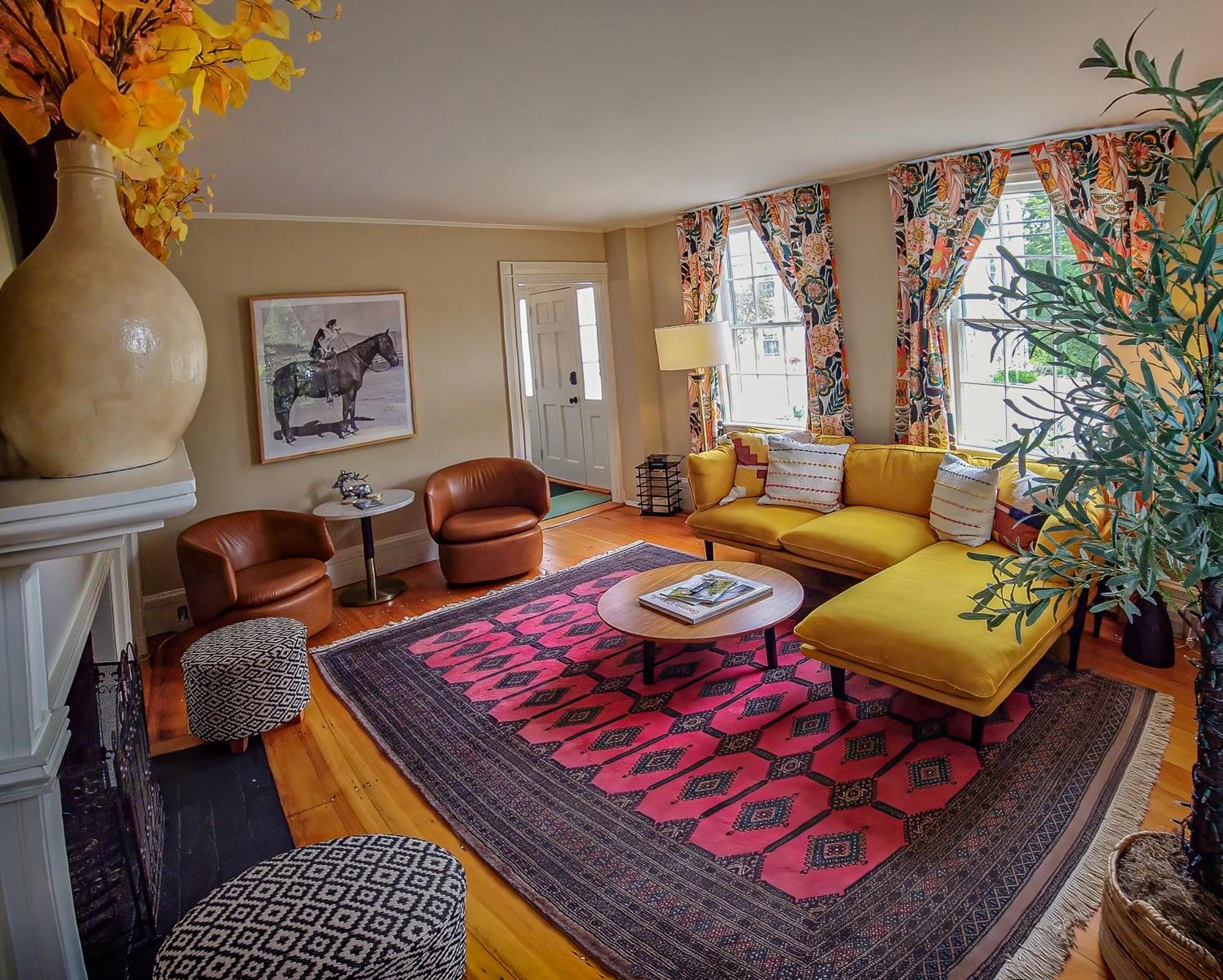 Sally Webster Inn ロックポート エクステリア 写真